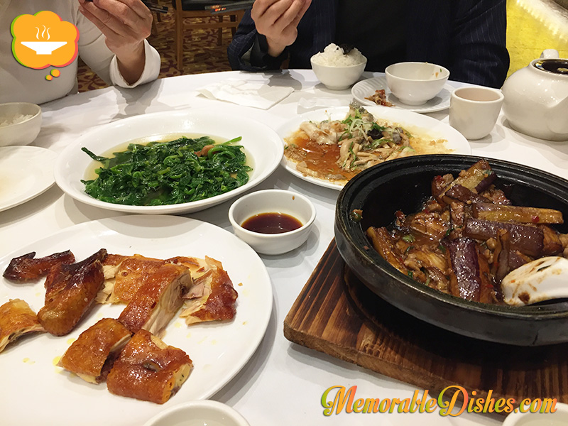 Dinner at Tao Heung - Crispy Chicken, Sautéed Pea Shoots in Broth, Steamed Garlic Giant Grouper (龍躉) Slices, Fish Fragrant Eggplant (鱼香茄子) 